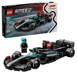 LEGO Speed Champions Mercedes-AMG F1 Racing Set - Black and Green